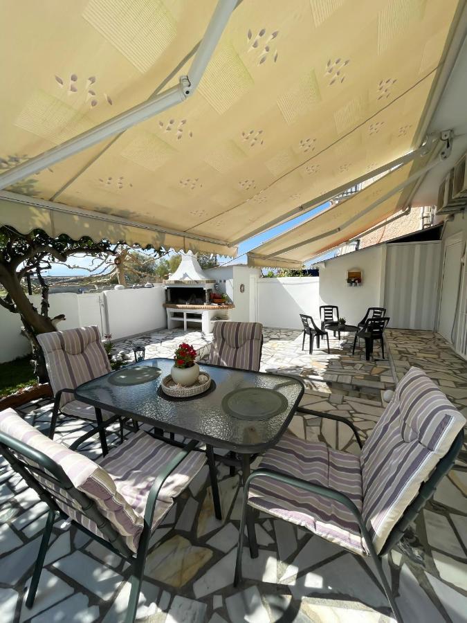 Sunny Beach House Corinth Exterior foto
